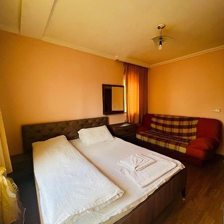 Guest House Velania بريشتاين المظهر الخارجي الصورة