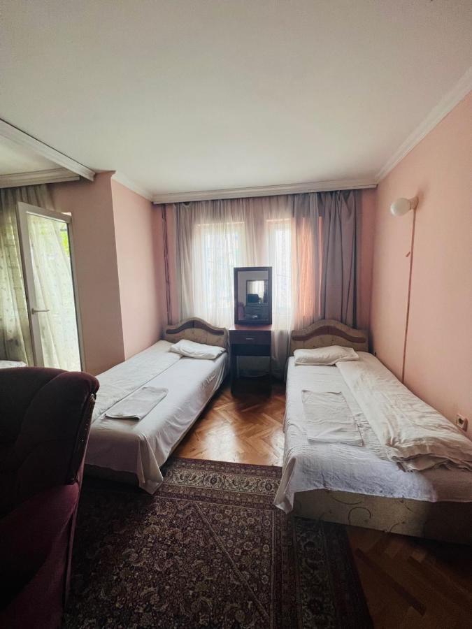Guest House Velania بريشتاين المظهر الخارجي الصورة