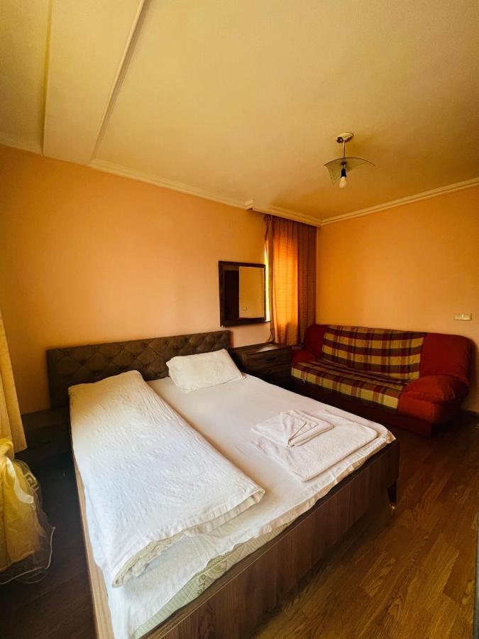 Guest House Velania بريشتاين المظهر الخارجي الصورة